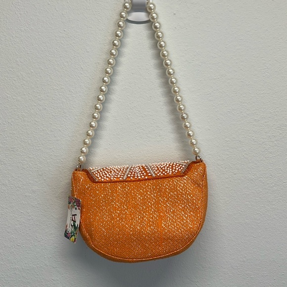 A&B Limited Edition |Orange Slice Beaded Bag w/ Pearl Strap - Picture 6 of 9